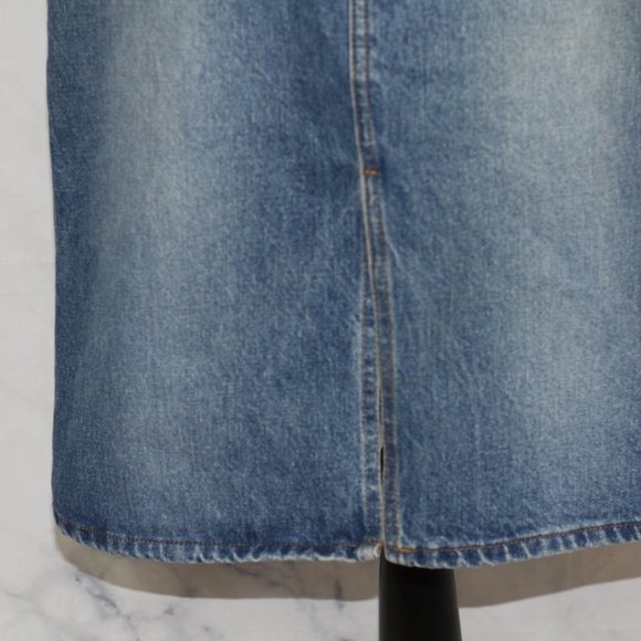 GAP Denim Skirt (6) - Picture 3 of 9